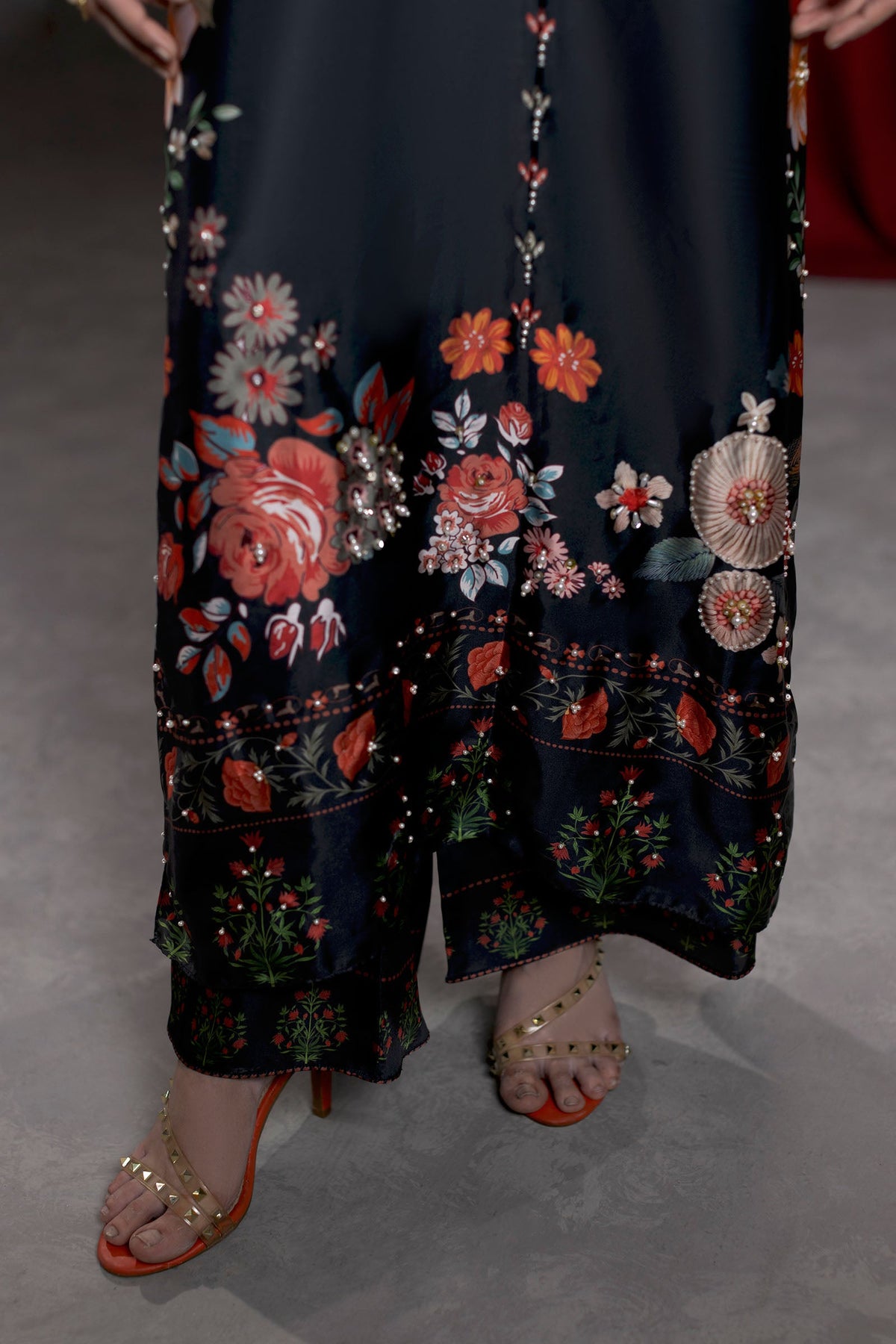 Midnight Flora Shamoze Silk Kaftan Suit – view 3