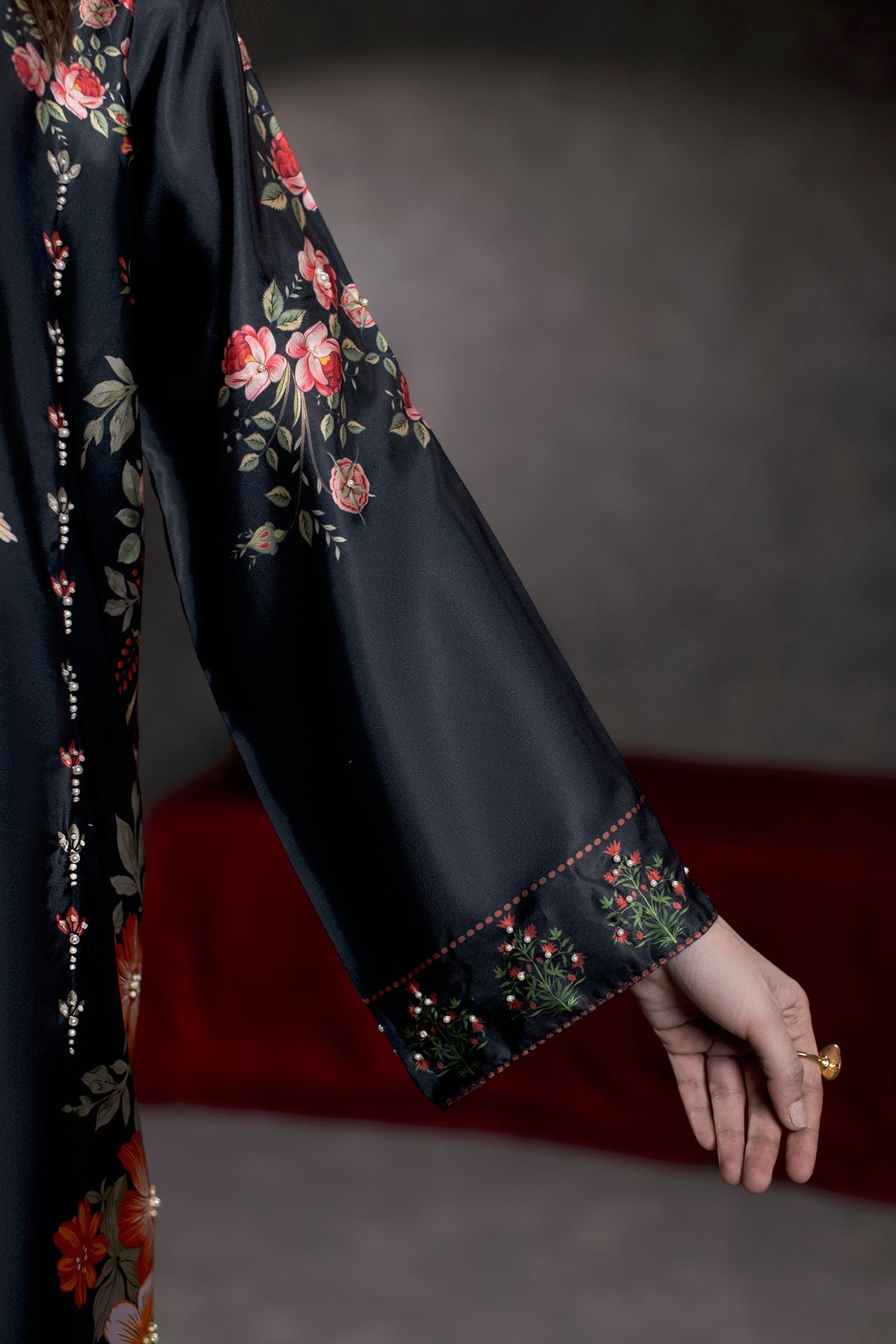 Midnight Flora Shamoze Silk Kaftan Suit – view 4