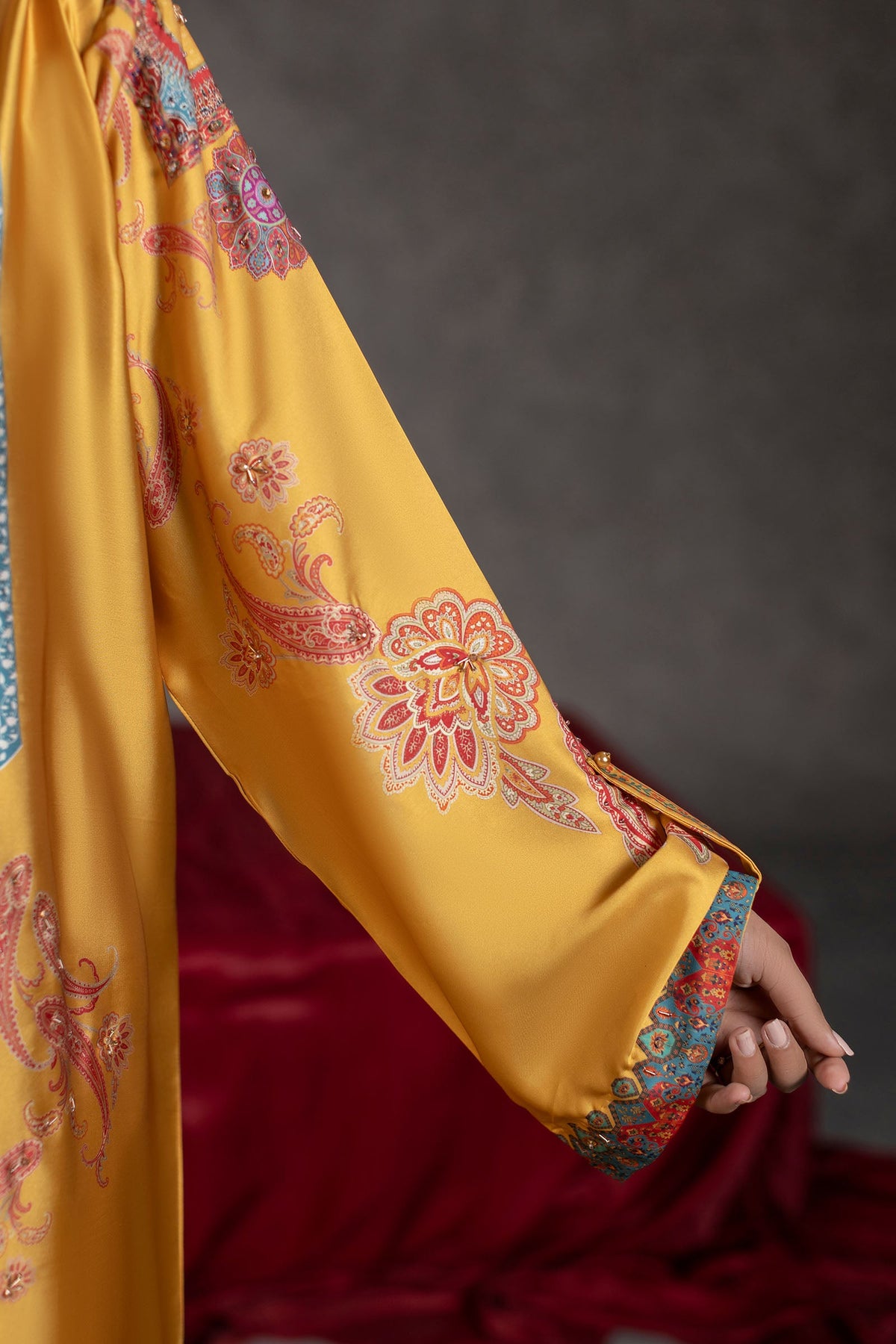 Mustard Muse Shamoze Silk Kaftan Suit – view 2