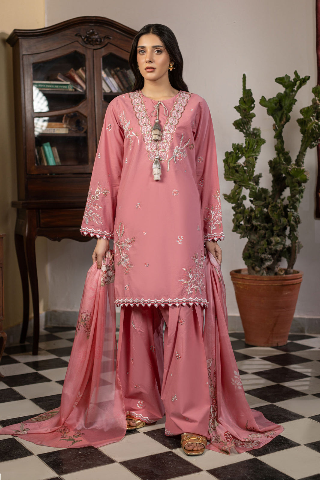 Crepe Pink Embroidered Cambric Cotton Suit